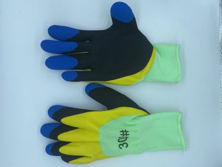 Перчатки тройной облив 07 (10/600)