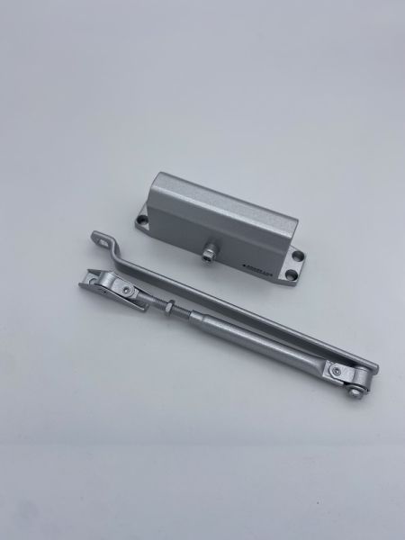 Доводчик дверной SL DC-90 серебро (10) до 90 кг