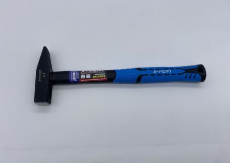 Молоток с пластм.рукояткой XP 300 гр (72) 10726